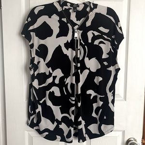 Alfani Woman’s cow print top